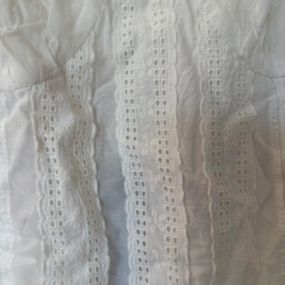 White summer dress - Picture 2 of 4